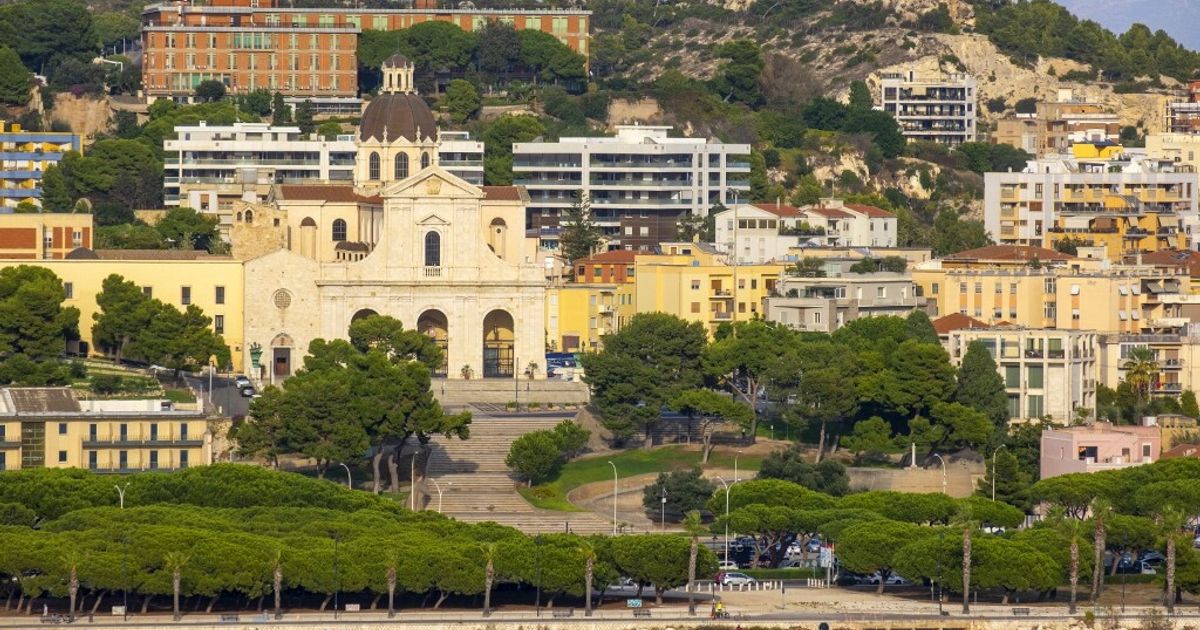 Recuperato in mare a Cagliari il corpo di un ragazzo