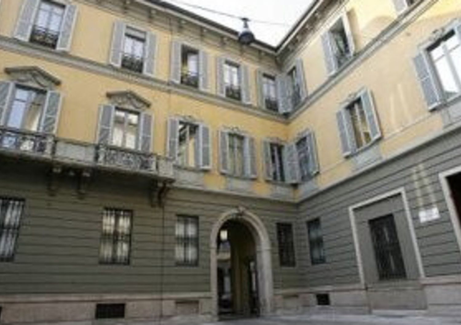 Mediobanca rinvia al 25 settembre l'assemblea sull’offerta per Generali