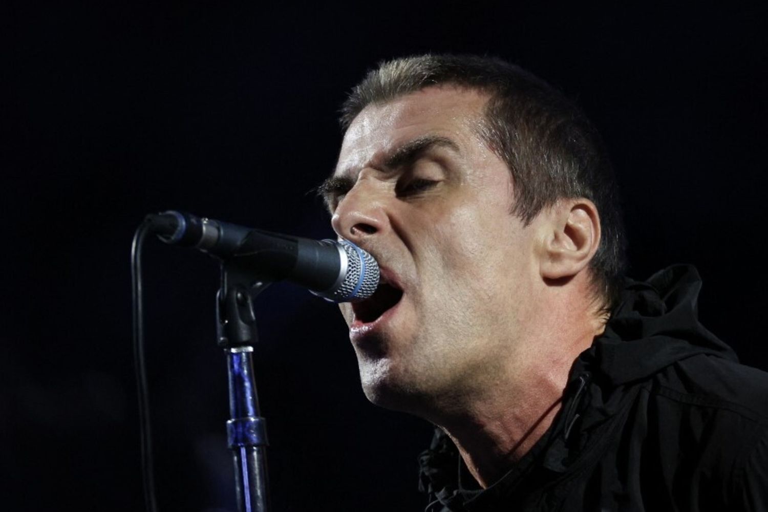 "I fan degli Oasis sono degli ubriaconi". Liam Gallagher si scaglia contro il consiglio comunale di Edimburgo