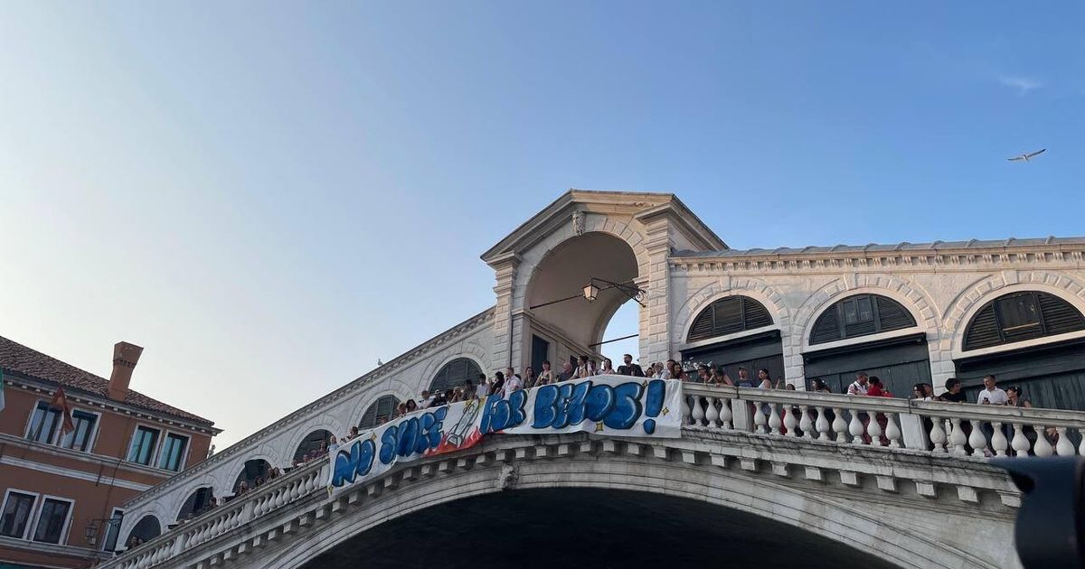 questo matrimonio non s ha da fare8230 cresce il dissenso per le nozze di bezos a venezia