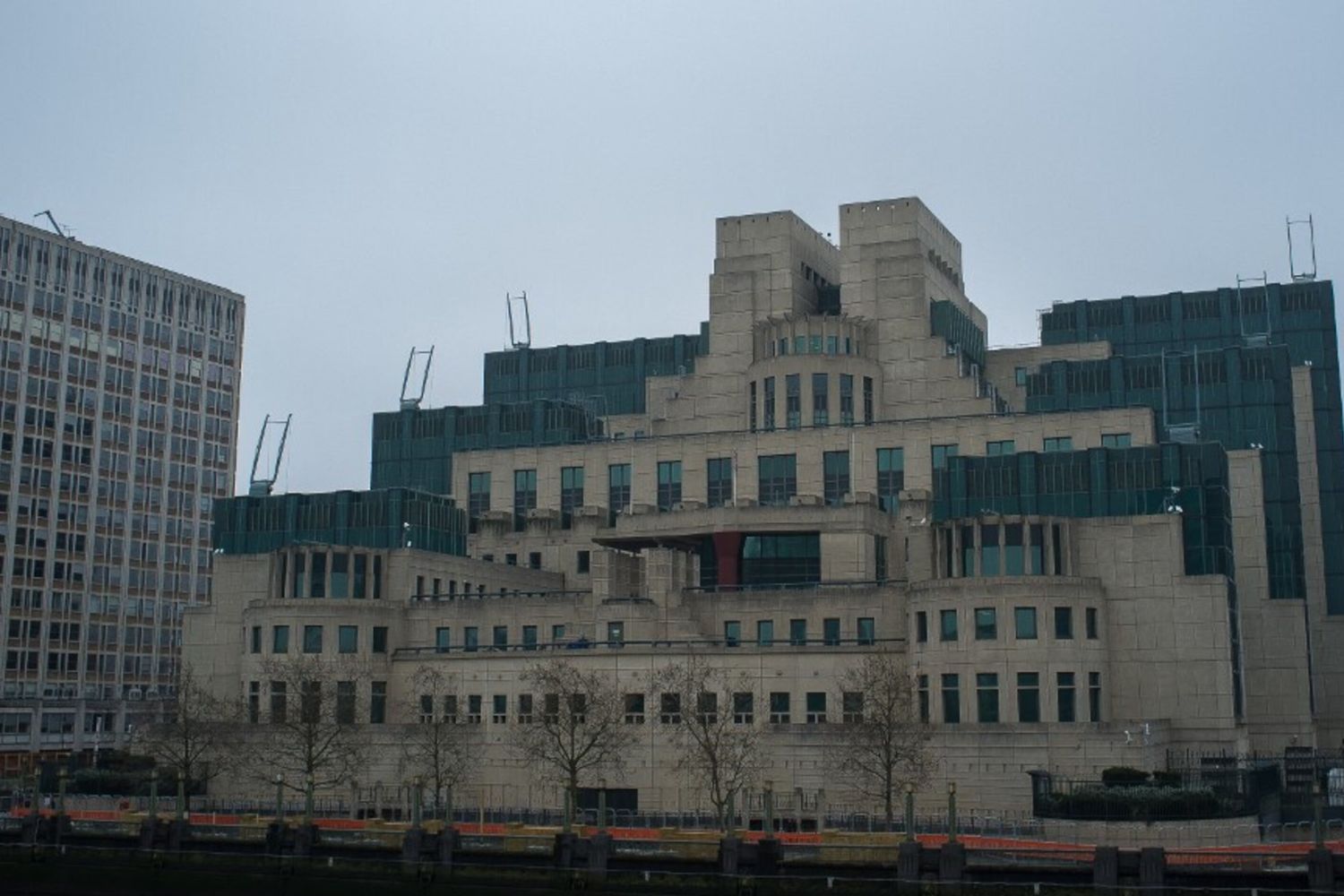 MI6