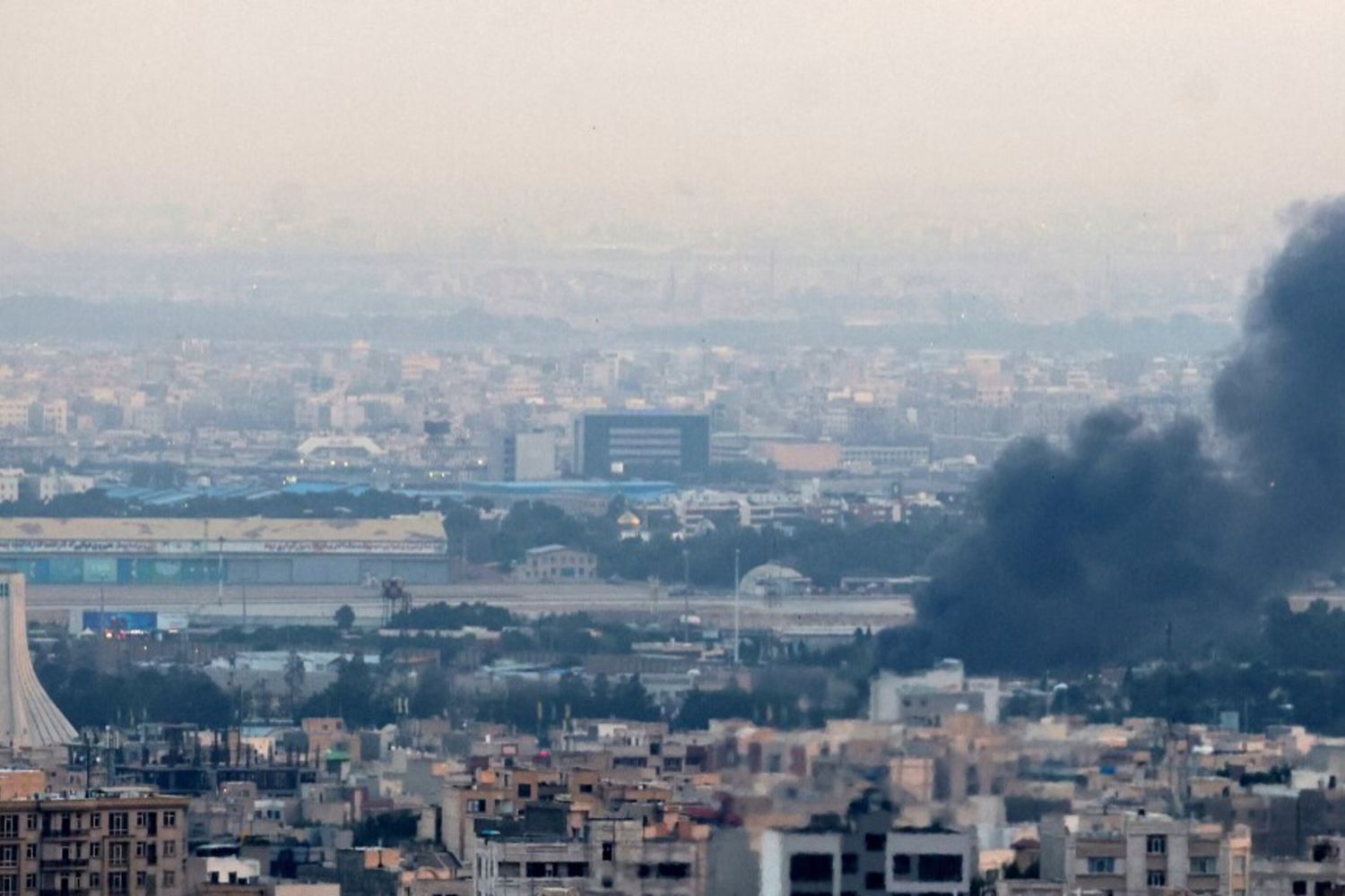 "La libertà non arriva con le bombe". L'appello degli attivisti iraniani in Italia