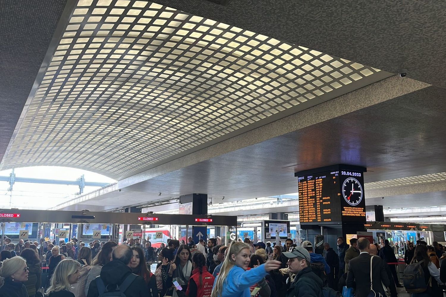 Roma Termini caos pendolari