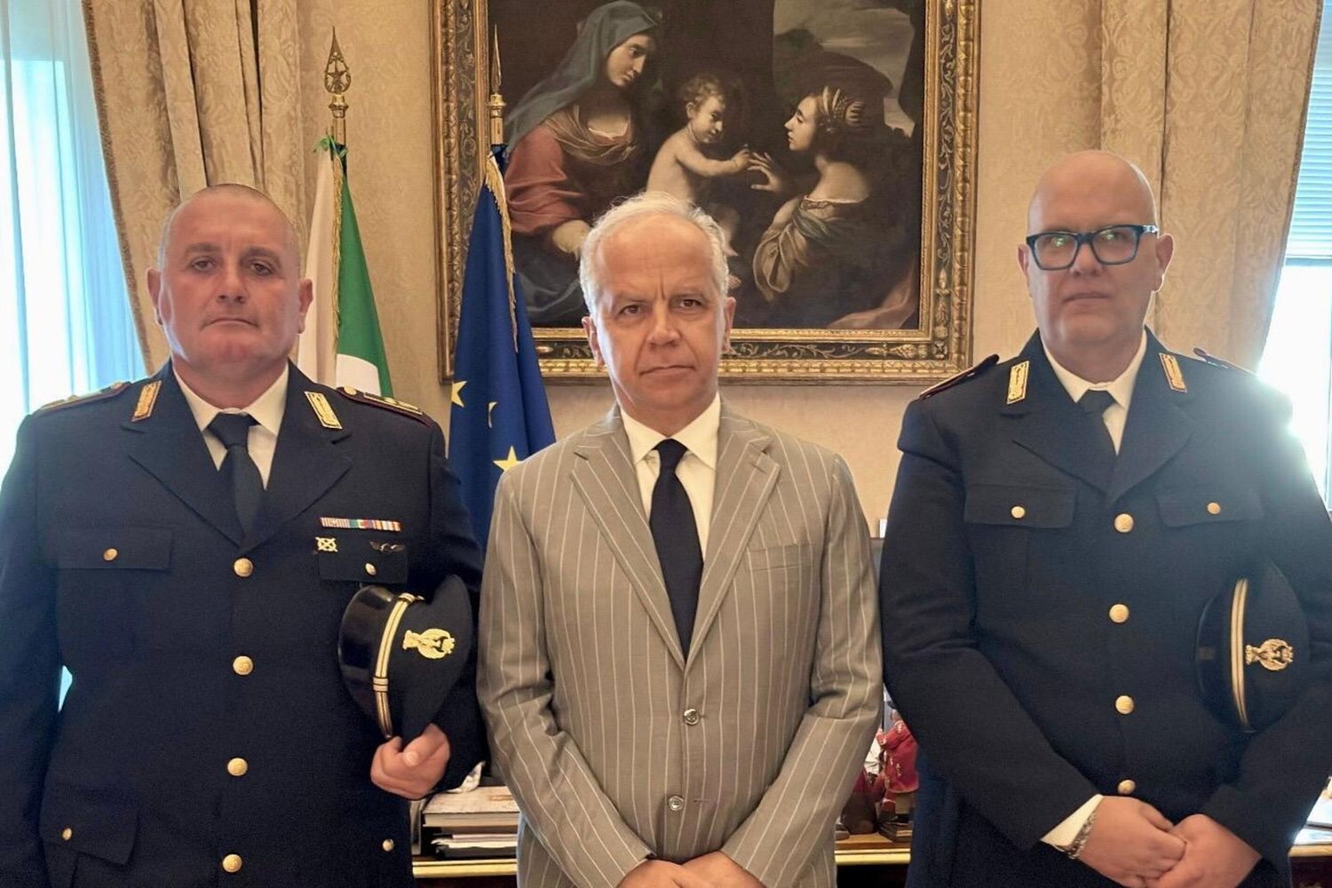 Il ministro Piantedosi insieme a  Ivan Lupoli e Giuseppe Cavallo