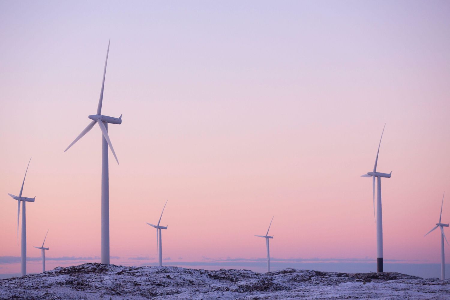 Pale eoliche in Norvegia. La Commissione Ue ha siglato con il Paese un&rsquo;Alleanza verde per cooperare in modo pi&ugrave; stretto sulle rinnovabili