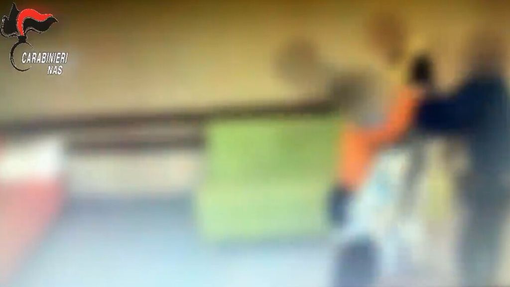 Maltrattamenti e violenze sui disabili in una comunità del pinerolese