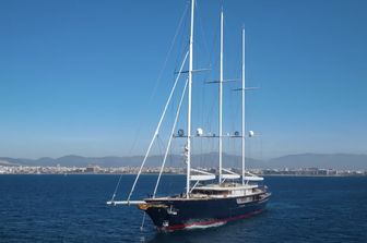 Koru, il super yacht di Jeff Bezos