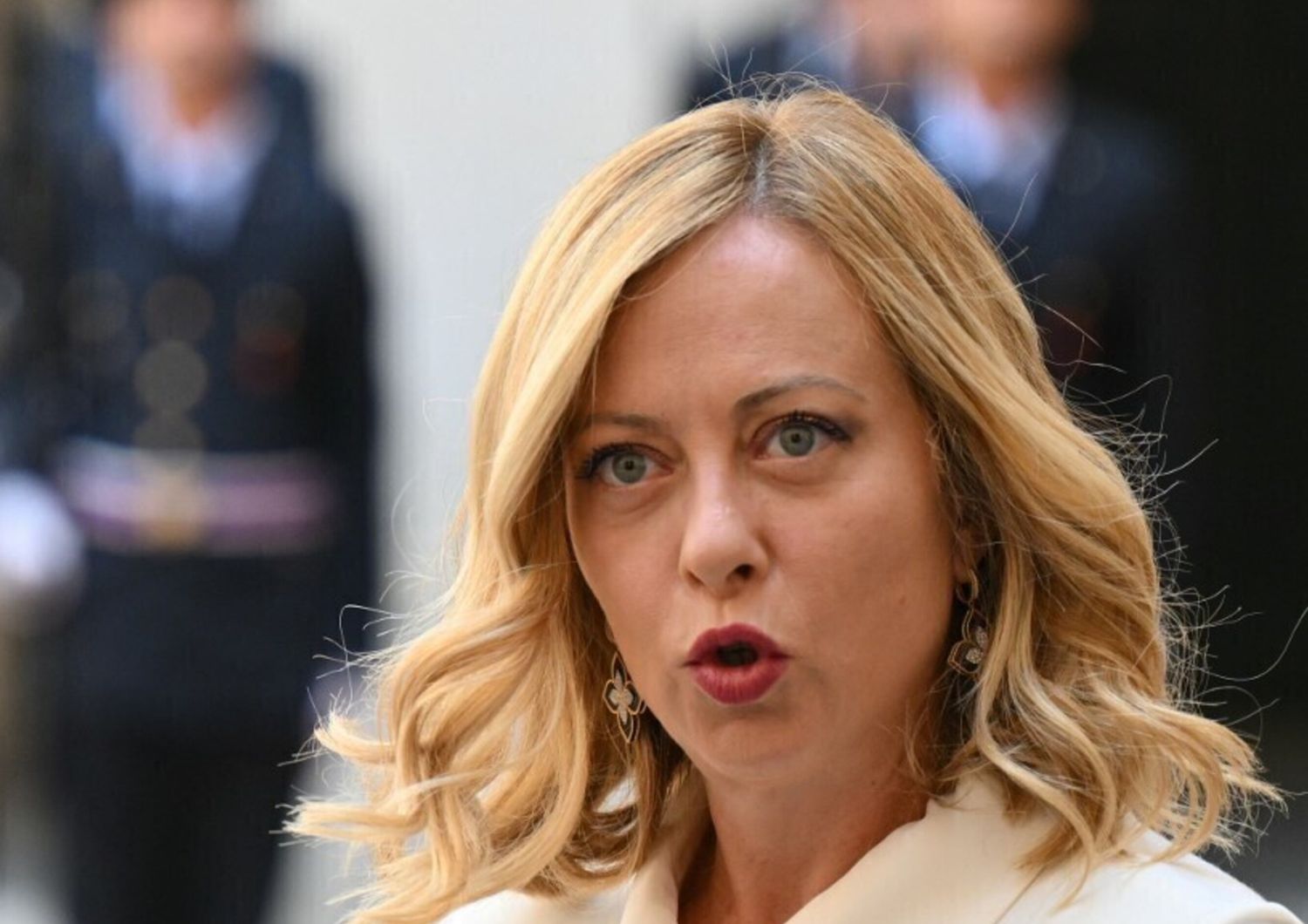 Meloni: "L'Italia lavora a un tavolo negoziale". Tajani: “L'attacco all'Iran non ha coinvolto le nostre basi"