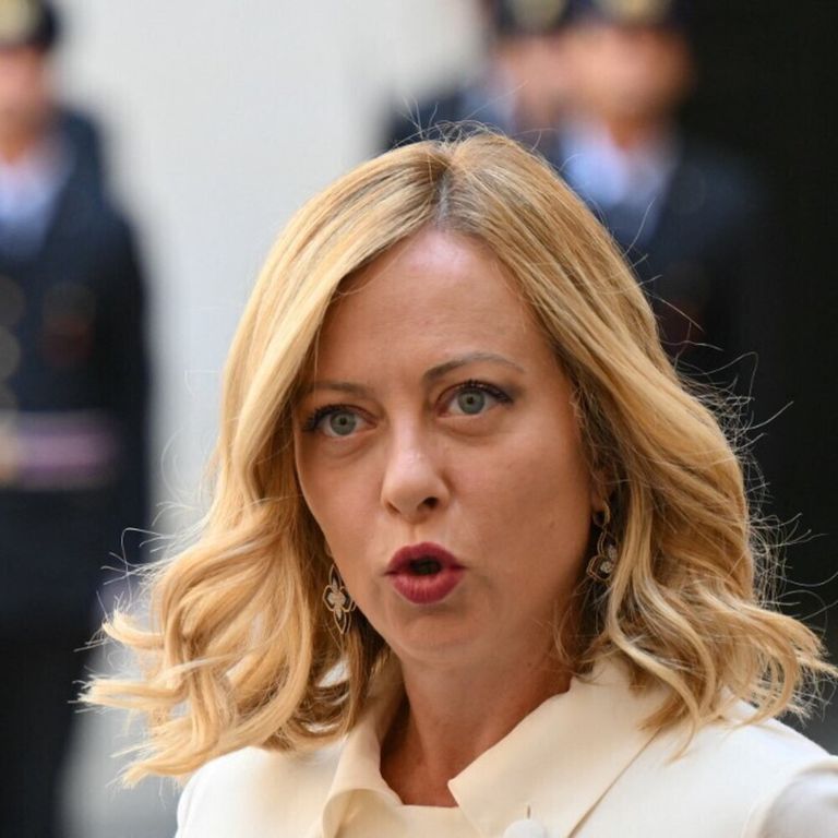 Meloni: "L'Italia lavora a un tavolo negoziale". Tajani: “L'attacco all'Iran non ha coinvolto le nostre basi"