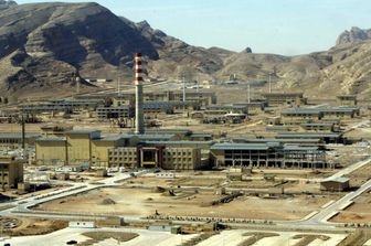 Una veduta generale della centrale nucleare di Isfahan prima dell'attacco Usa