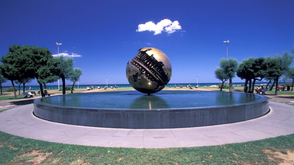 La sfera di Pomodoro a Pesaro