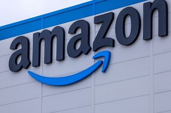 Amazon diventa più grande nel Regno Unito, pronto un investimento da 40 miliardi di sterline