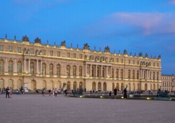 A Versailles audioguide verso l'addio. Adesso i visitatori possono conversare con le statue