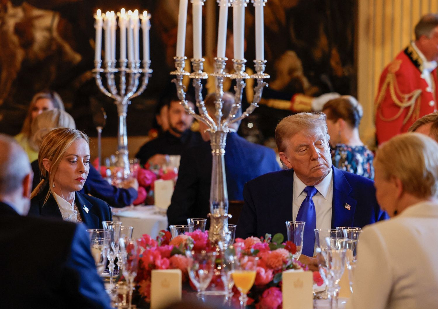 Giorgia Meloni e Donald Trump alla cena dei leader per il vertice Nato