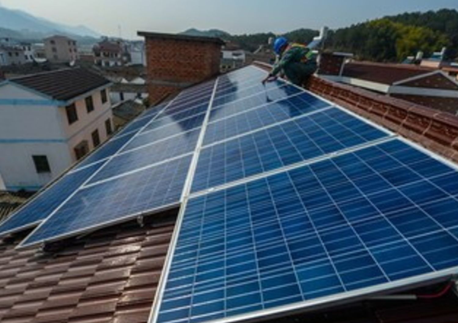 &nbsp;Cina tetto pannelli solari rinnovabili - afp