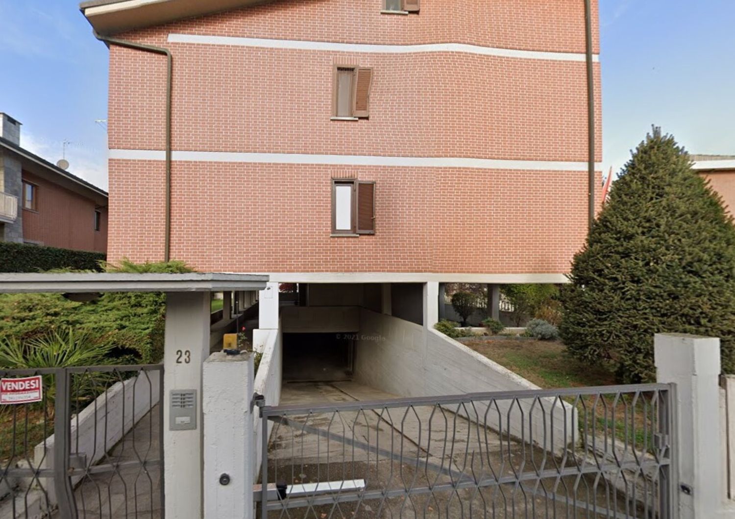 L'abitazione di Rivalta dove è stata trovata morta una donna