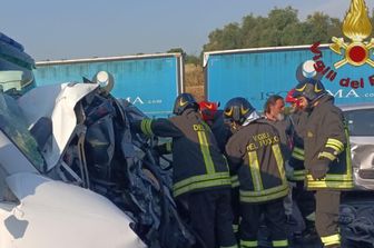 incidente-a1-morti-feriti-autostrada-chiusa