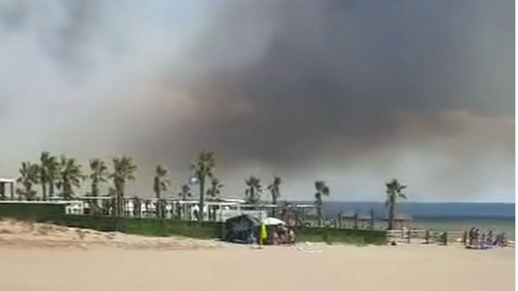 Incendio a Baia Domizia