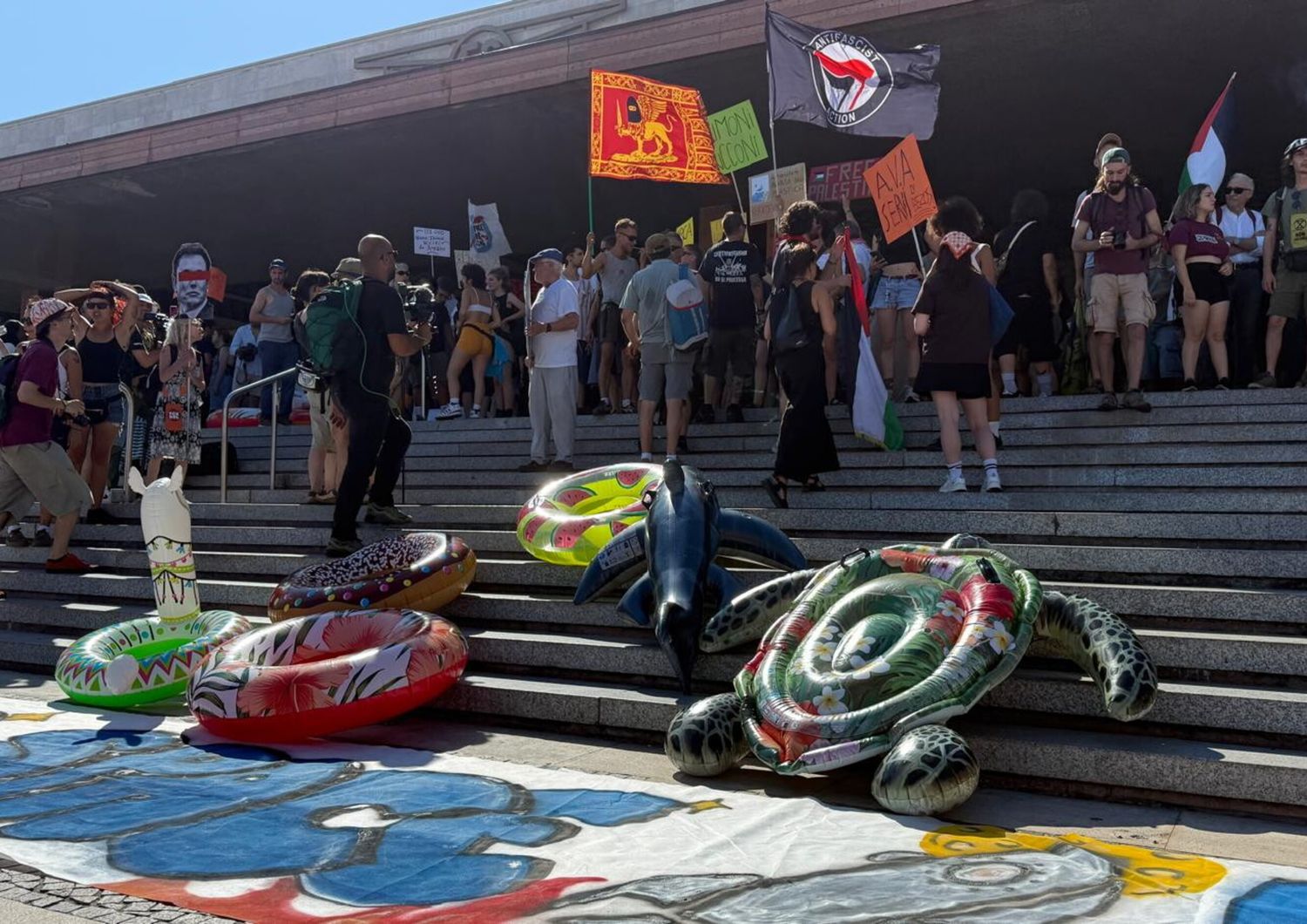 Proteste anti Bezos a Venezia