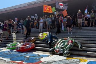 Proteste anti Bezos a Venezia