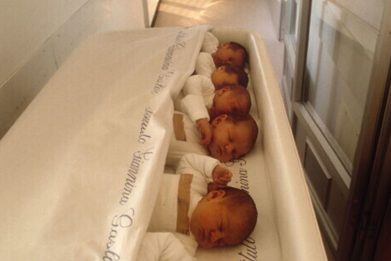 A Gallipoli i neonati lavati con acqua scaldata nel microonde