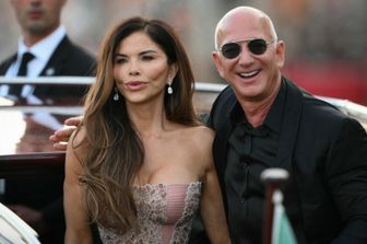 Bezos-Sanchez
