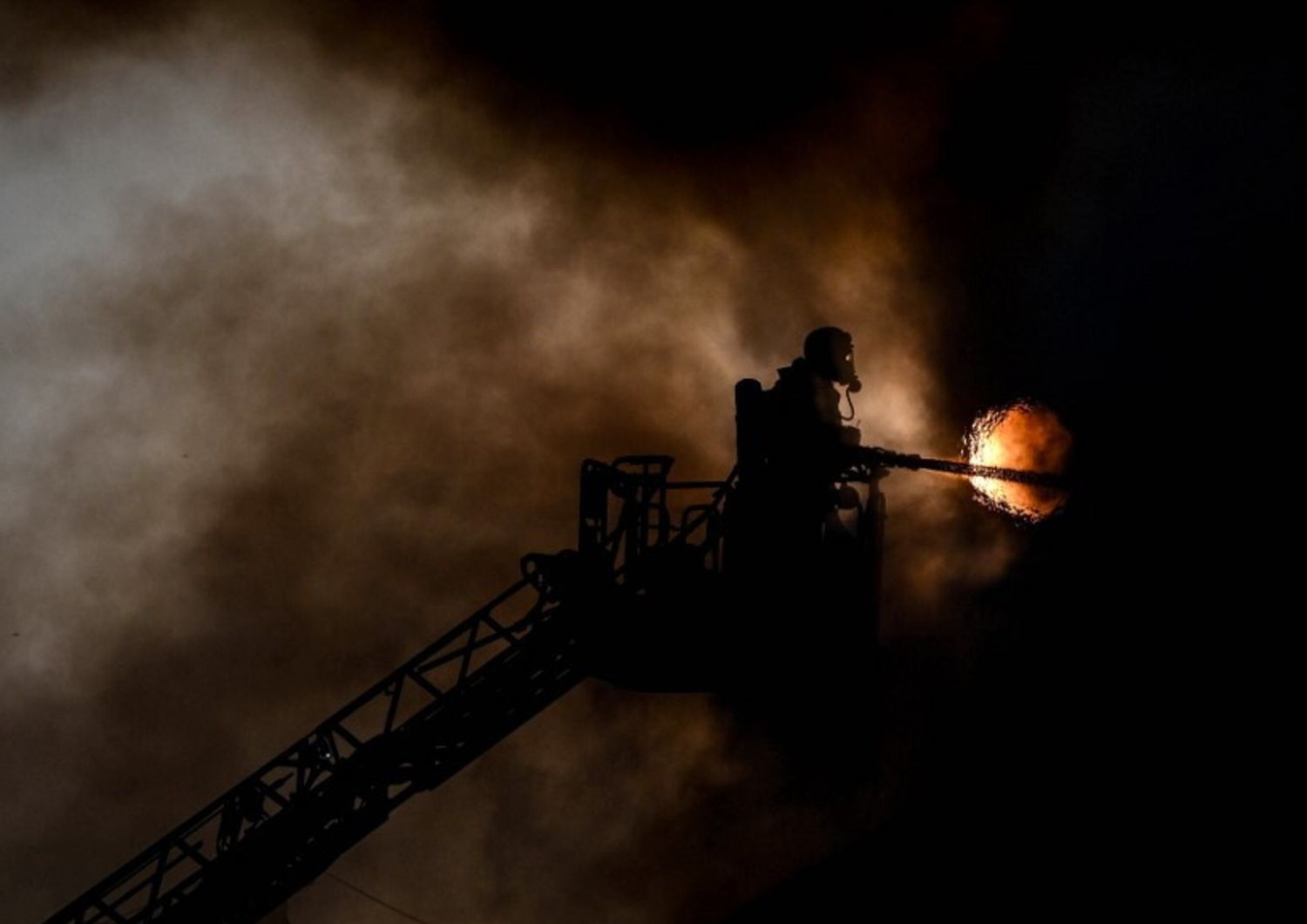 nuovo farmaco contro danni fuomo incendi virus