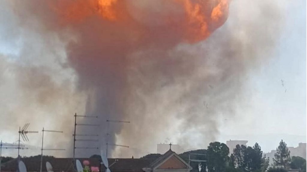 Esplode un distributore di carburante a Roma, almeno 29 feriti di cui uno in gravi condizioni