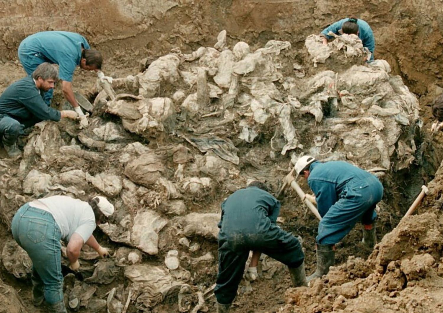 srebrenica 30 anni dolore familiari