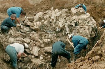 srebrenica 30 anni dolore familiari