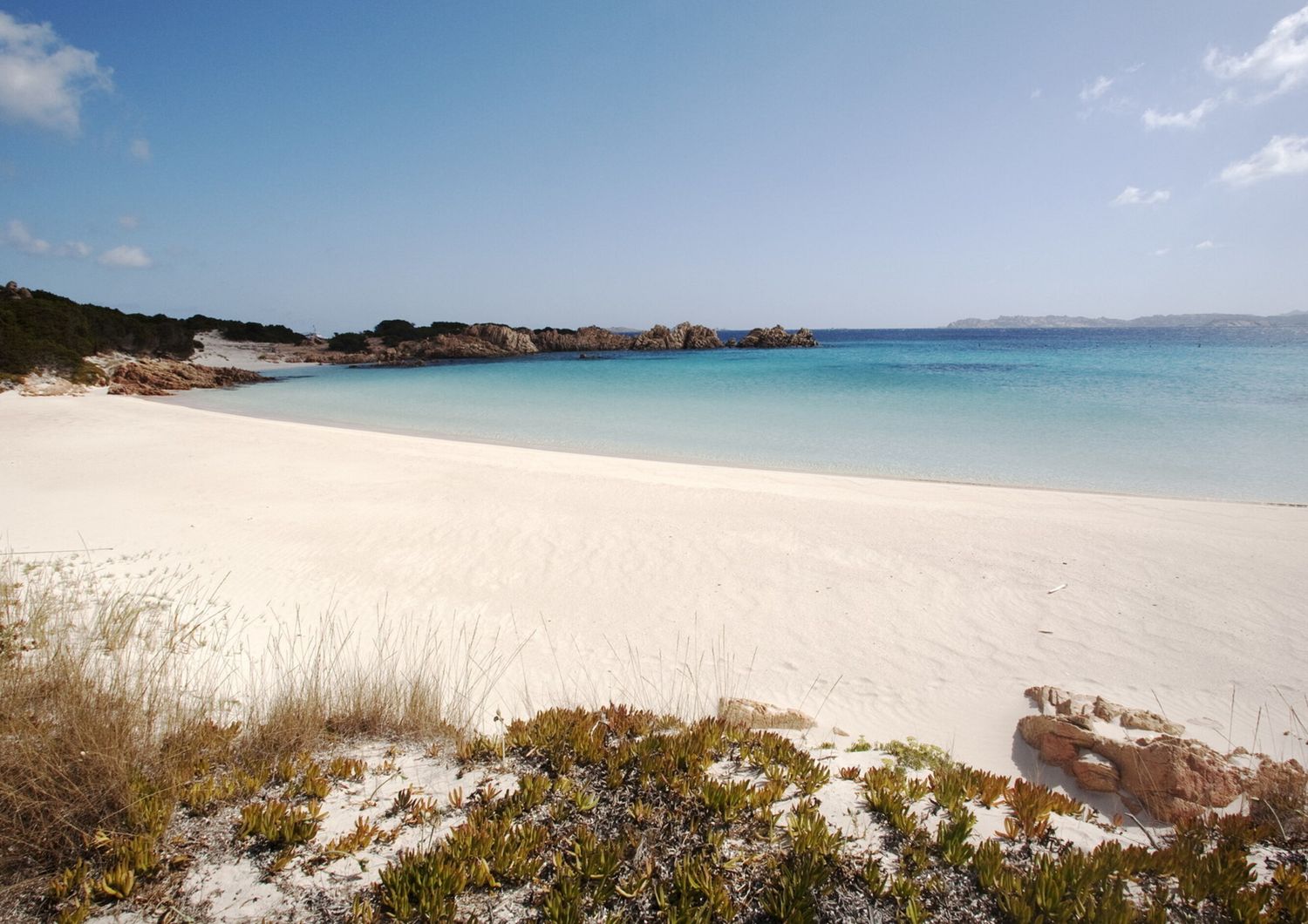 La spiaggia rosa di Budelli in Sardegna