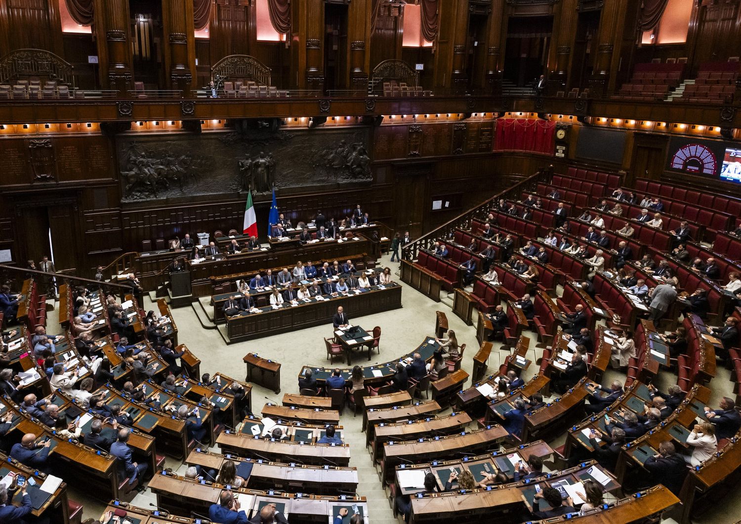 Legge elettorale, Meloni rilancia il proporzionale. Il Pd: "Per ora sono solo forzature"
