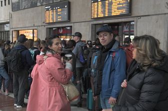 Sciopero dei treni il 7 e l'8 luglio: disagi per chi viaggia con Trenitalia e Trenord