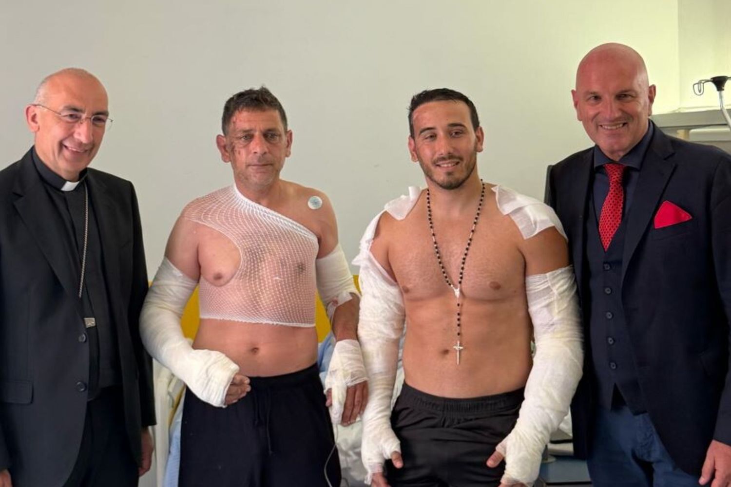 Il Cardinale  Reina in visita ai due poliziotti ricoverati al policlinico Umberto I