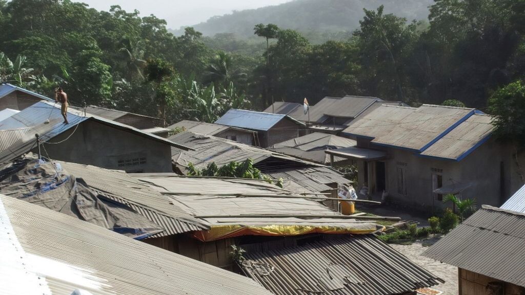 Eruzione record del Lewotobi Laki-Laki in Indonesia, colonna di cenere alta 18 km