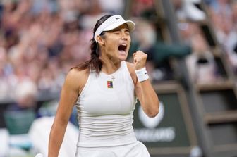 Wimbledon: Alcaraz-Raducanu e Sinner-Hasanovic, quando il gossip corre sull'erba