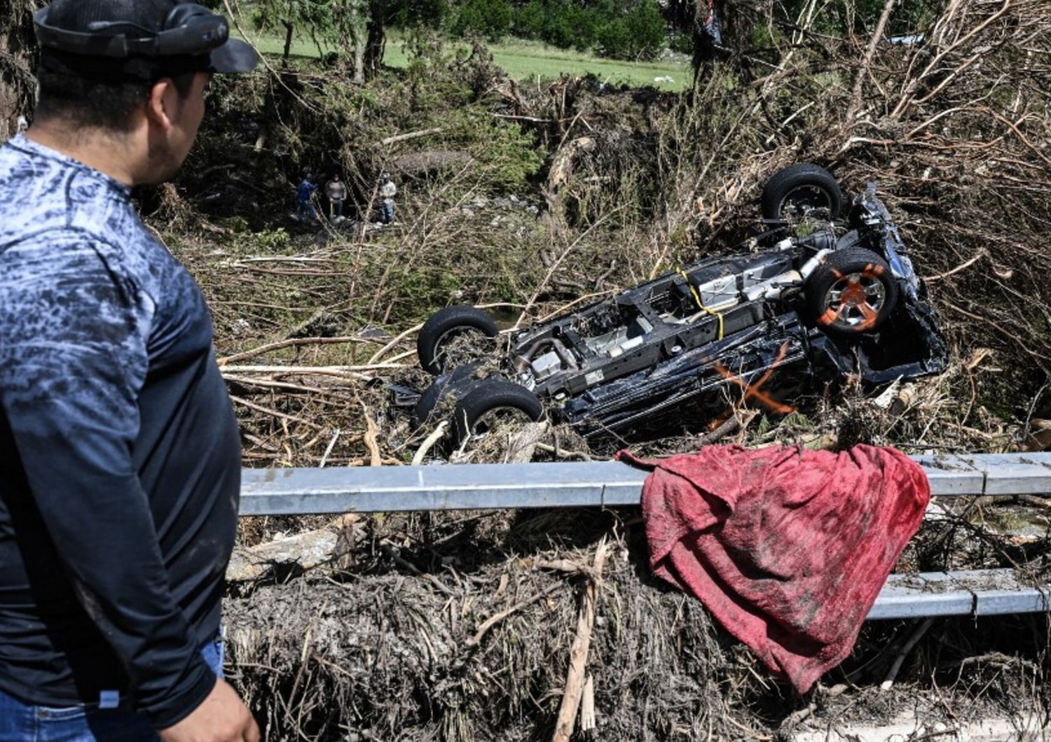 texas bilancio morti dispersi inondazioni