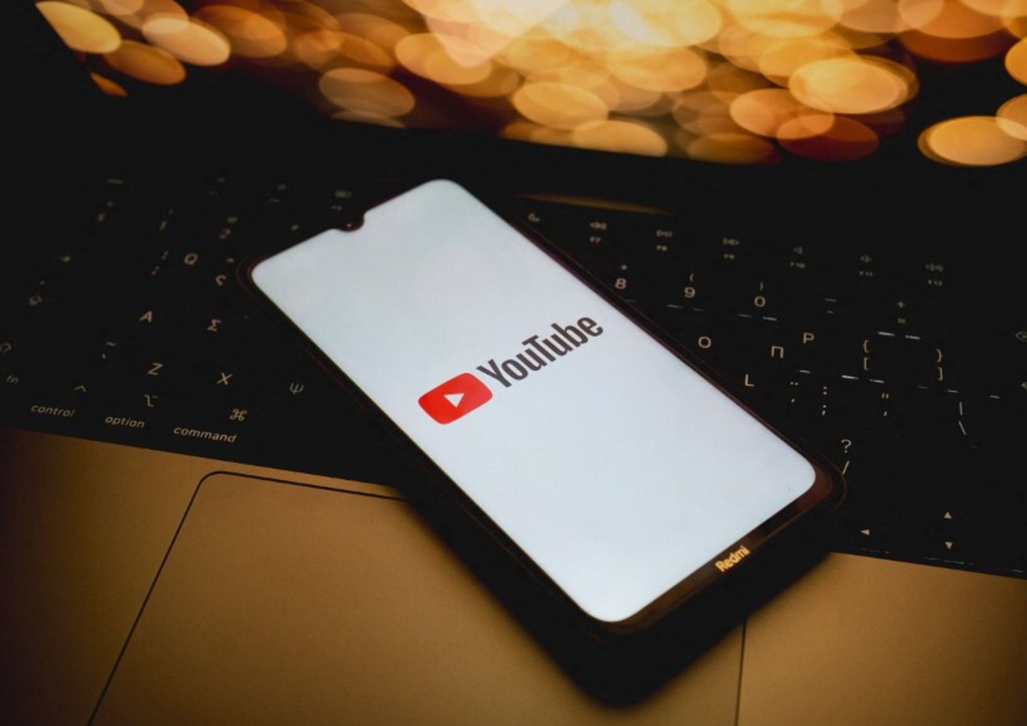 nuove regole youtube ai programma monetizzazione