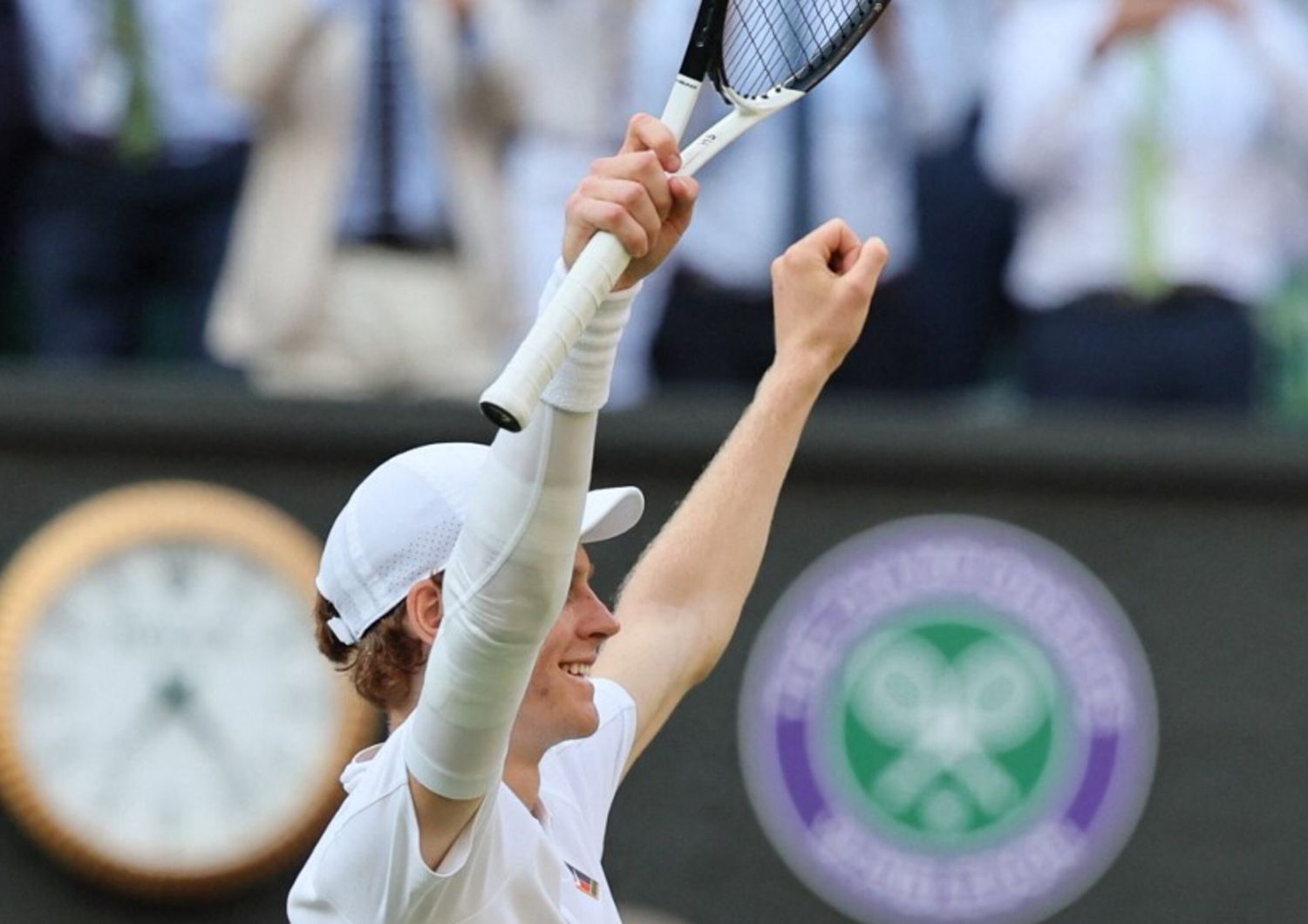 Sinner re di Wimbledon