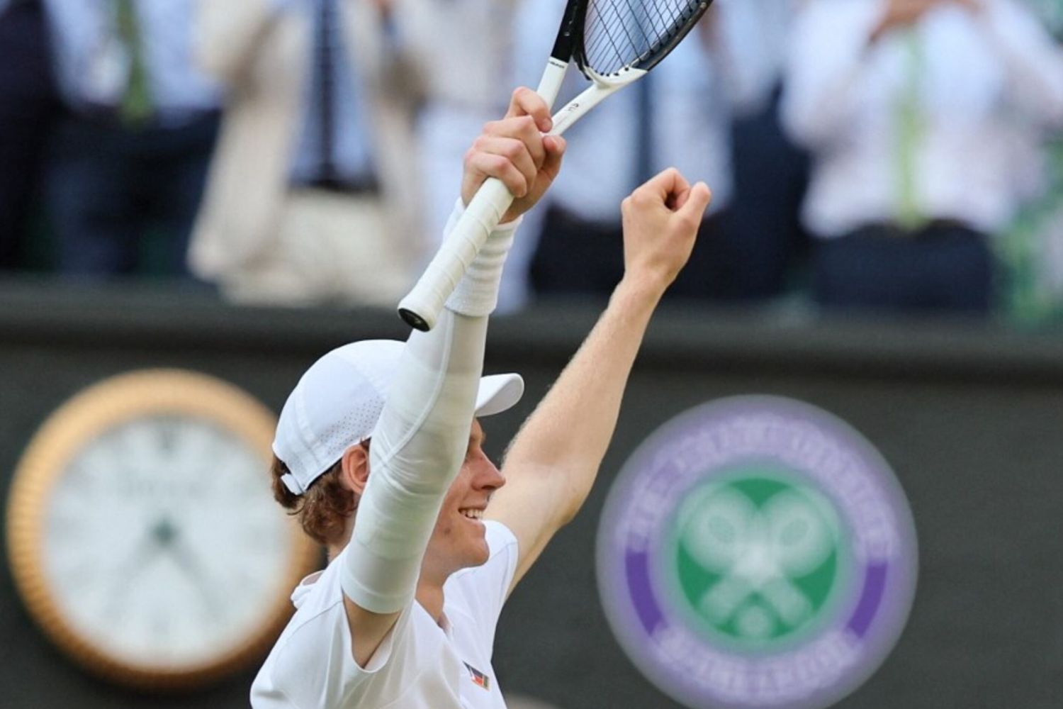 Sinner re di Wimbledon