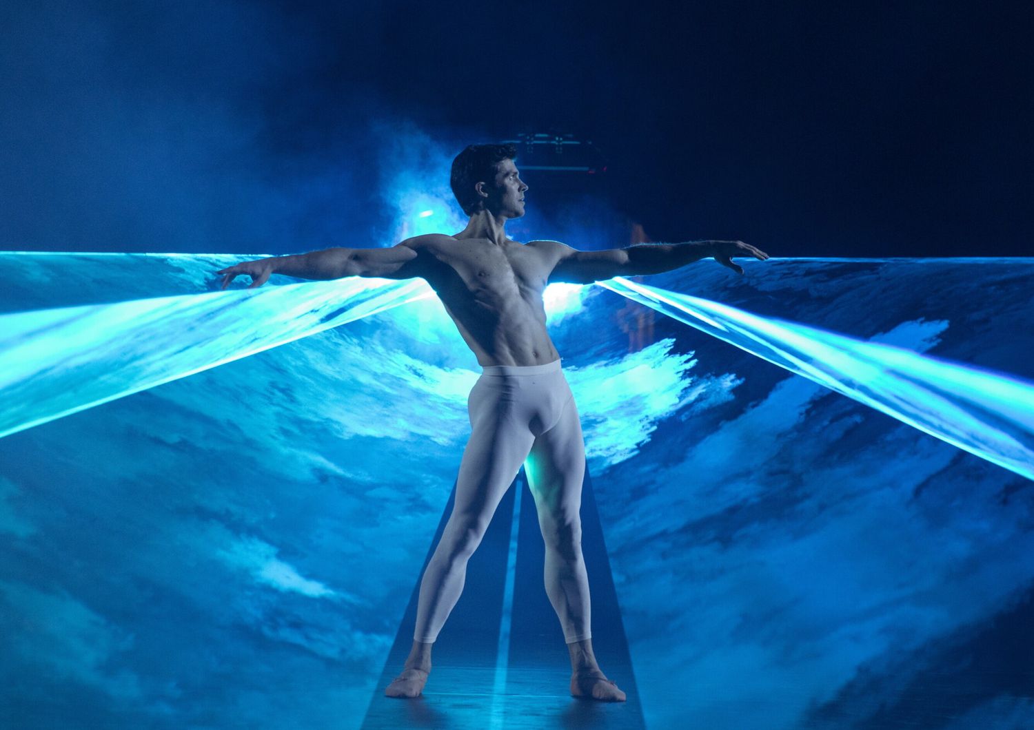 Roberto Bolle sul palco del Teatro alla Scala