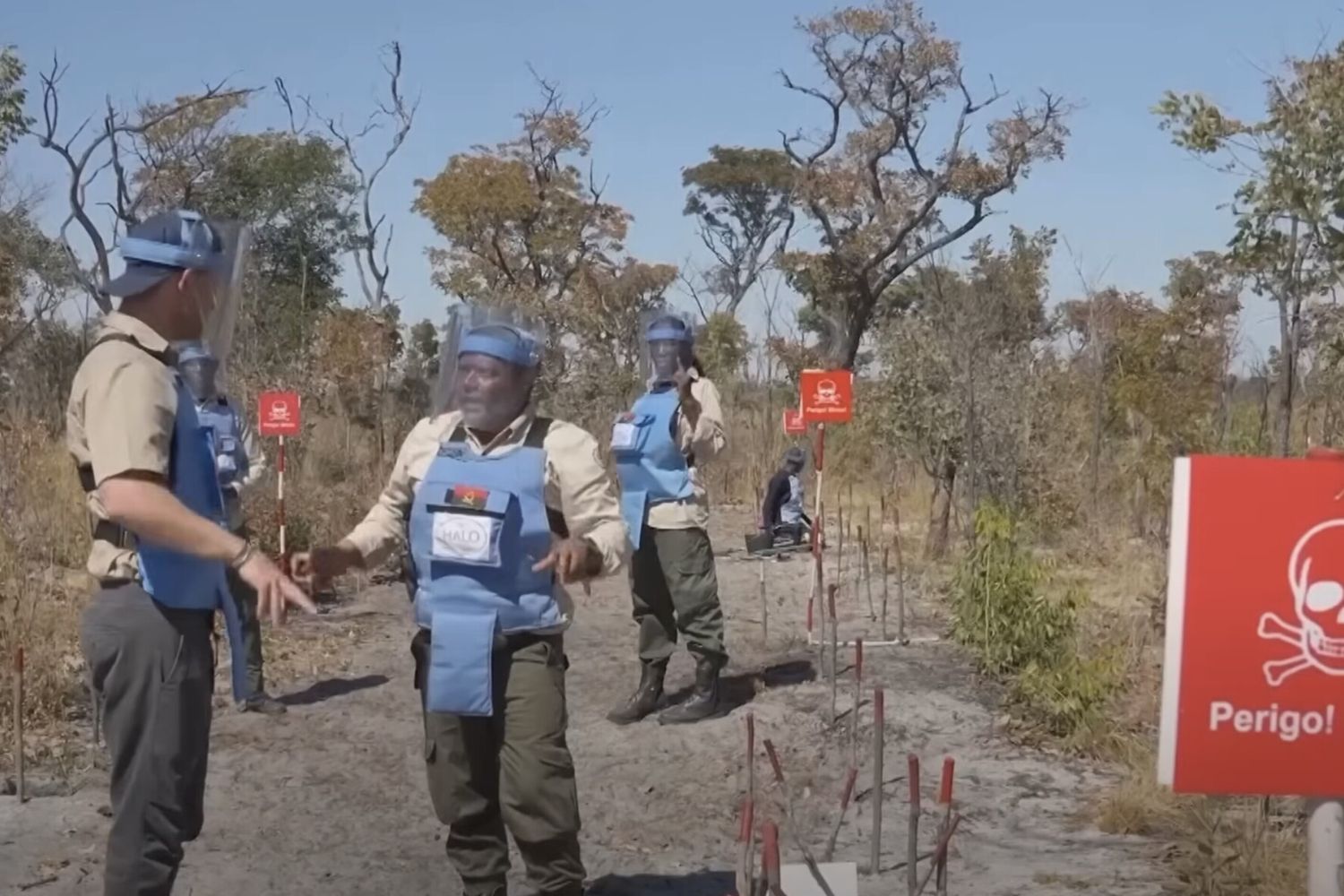 Harry e Diana in Angola