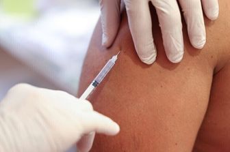 Il vaccino contro l’herpes zoster riduce del 23% il rischio di ictus e patologie cardiache