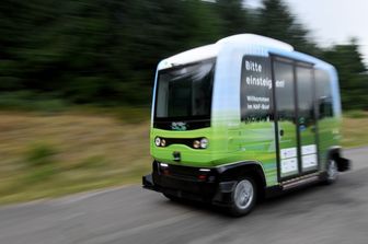 &nbsp; Bus a guida autonoma