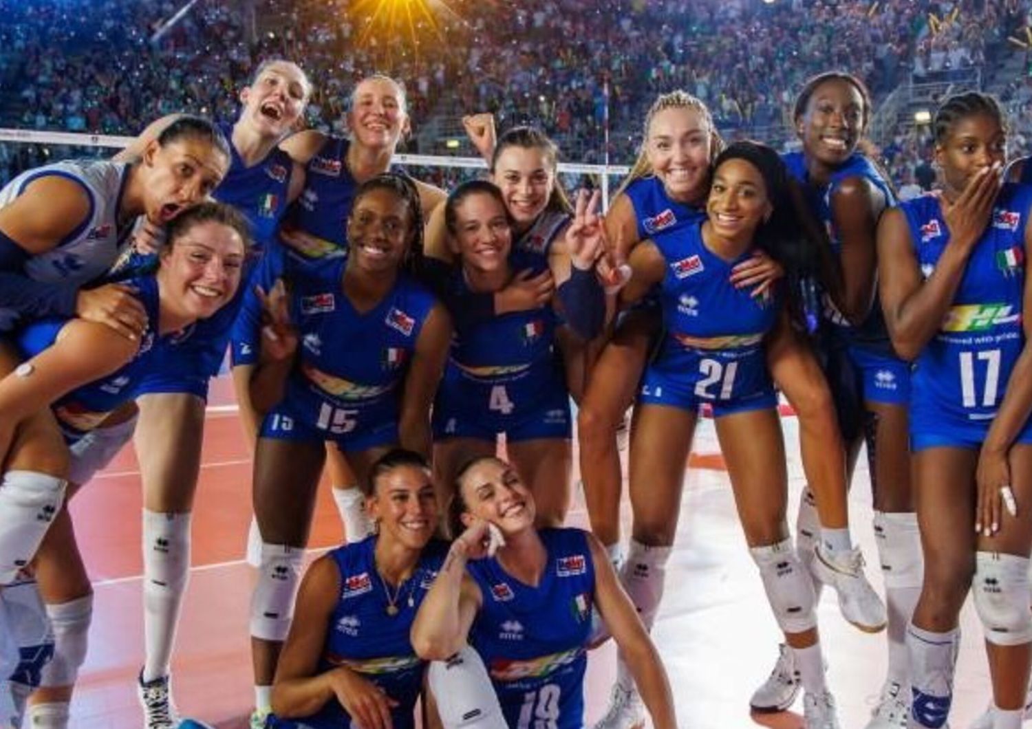 La Nazionale femminile di Volley dopo il trionfo all'Arena di Verona