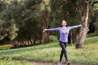 Camminare parco jogging (Agf)