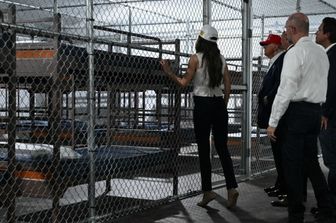 Trasferiti a Miami gli italiani finiti ad Alligator Alcatraz