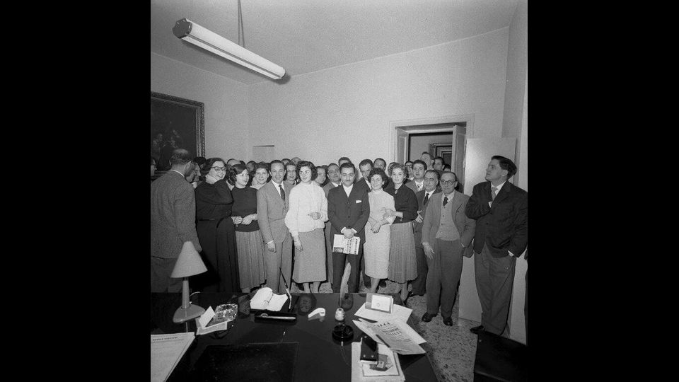 La redazione (27.12.1957)