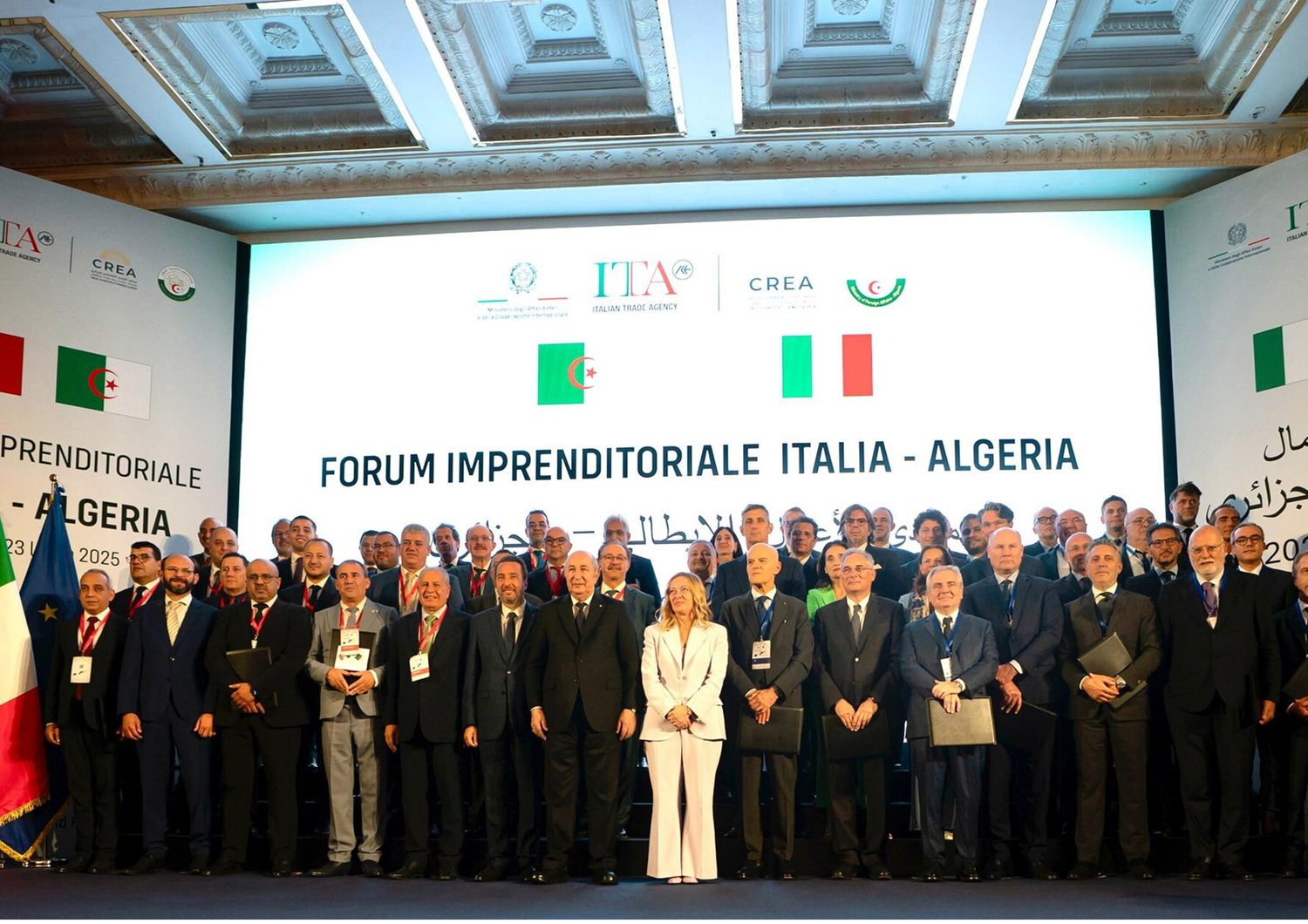 Italie-Algérie: plus de 40 accords signés à Rome pour une "nouvelle belle page d'histoire commune"
