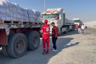 L'ingresso dei camion di aiuti destinati a Gaza